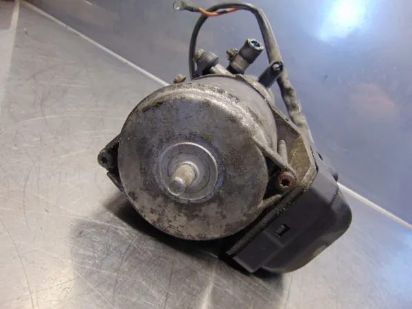 Pompe de direction OEM A1684660501 pour Mercedes Classe A image 5