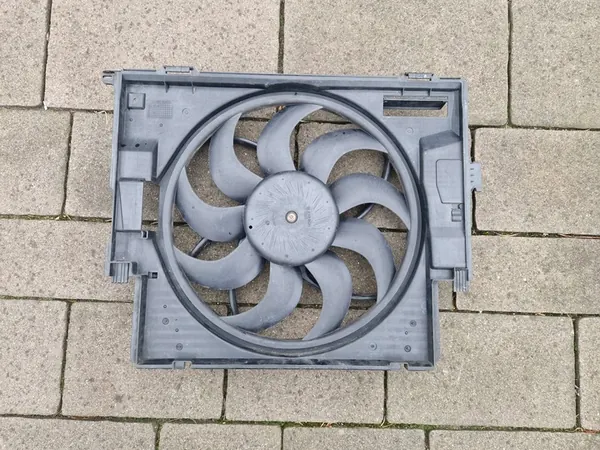 BMW 1 F20 Fläktkåpa 5020644 7640508 image 7