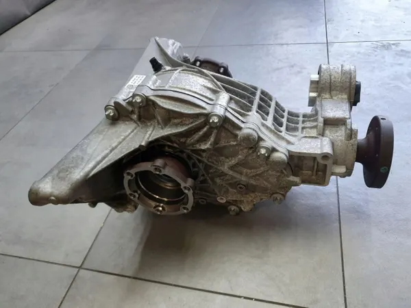 Audi Q8 3.0 TDI Rear Differential Axle 0G2500043B image 4