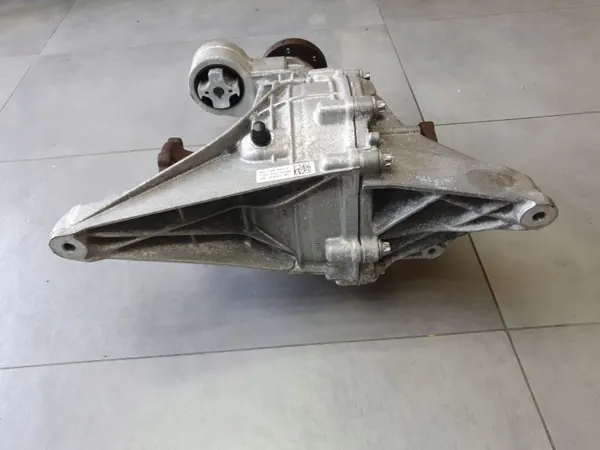 Audi Q8 3.0 TDI Rear Differential Axle 0G2500043B image 5