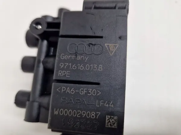 Distribuitore valvole Porsche Panamera 971 971616013B image 2