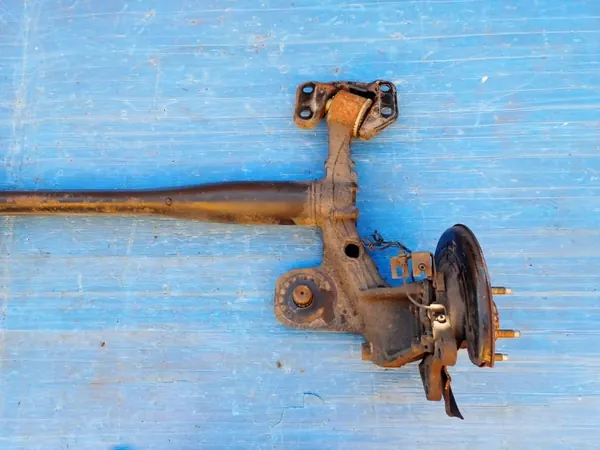 OEM CHEVROLET ORLANDO 1.4i 10- Taka-akselipalkki image 4