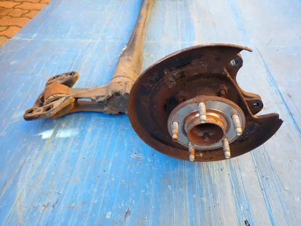 OEM CHEVROLET ORLANDO 1.4i 10- Taka-akselipalkki image 7
