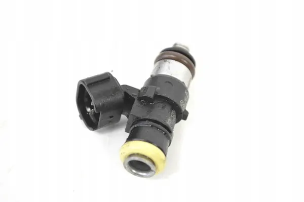 Iniettore VW GOLF VII 1.4L 2015 03C906039B image 3