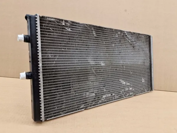 Kylvätskeradiator BMW M3 F80 M4 F83 F82 i8 M2 F87 image 2