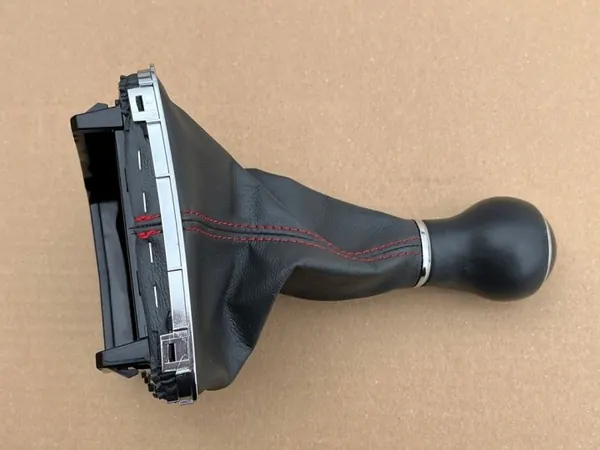 Pommeau de levier SEAT OEM 6P0711113F pour Ibiza IV image 4