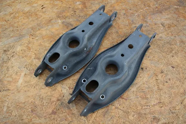 Bracci di Controllo Posteriori BMW E8X E9X Set Originale image 3