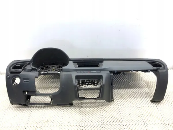 Salpicadero OEM 6V0880204 con airbag pasajero Skoda Fabia image 4