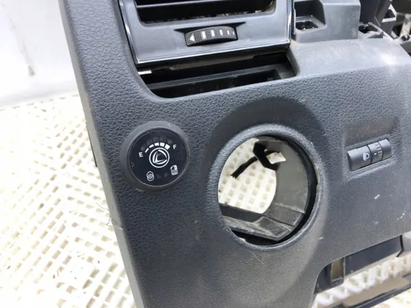 Salpicadero OEM 6V0880204 con airbag pasajero Skoda Fabia image 6