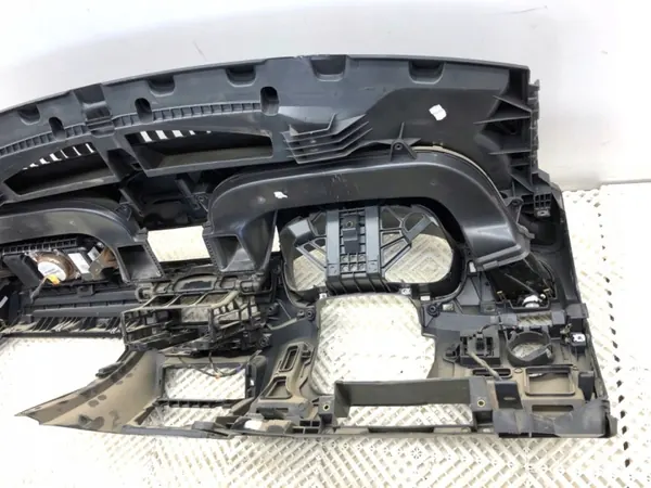 Salpicadero OEM 6V0880204 con airbag pasajero Skoda Fabia image 8