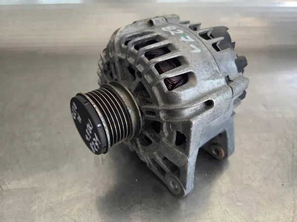 RENAULT CAPTUR 1.5 DCI Vaihtovirtageneraattori 231007865R-A image 2