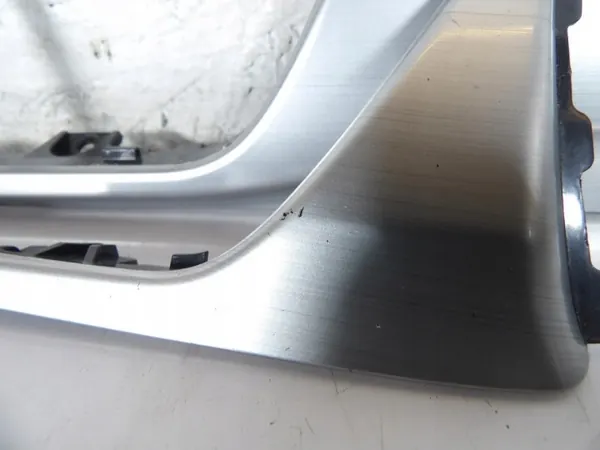 Skoda Rapid Console Sierstrip OEM 5JB 858 134B - Gebruikt image 5