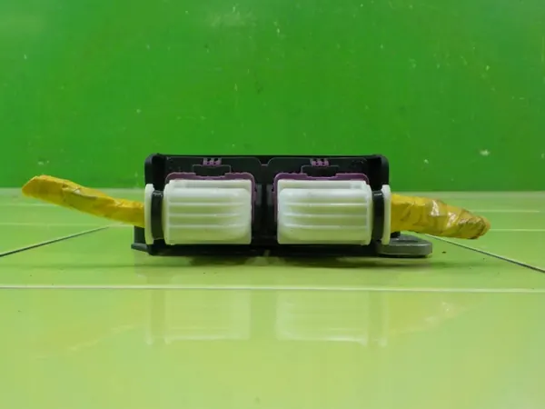 Module Capteur Airbag Kia OEM 95910-A4300 image 3