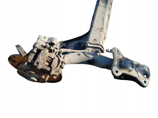 OEM 5Q0501049BA Bakvagnsbalk - Begagnad image 4