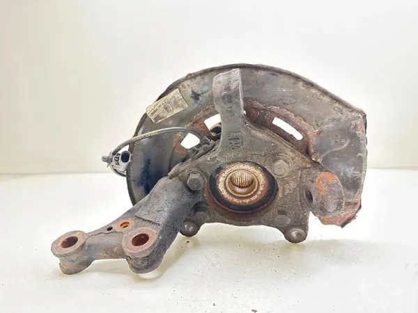 2010 Toyota Avensis T270 Mozzo anteriore 8954202061 image 3