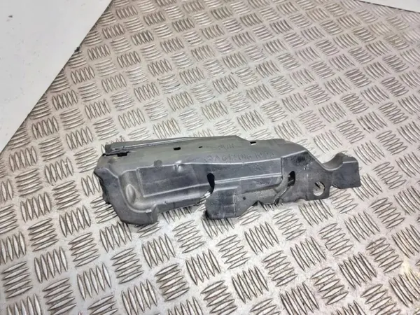 Peças compartimento motor OEM A6420161924 Mercedes-Benz image 2
