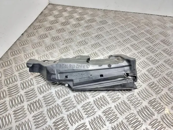 Peças compartimento motor OEM A6420161924 Mercedes-Benz image 4