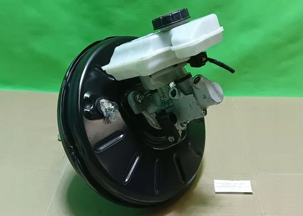 VW PASSAT B8 ALLTRACK 2.0 TDI Rempomp 8V1611021A image 4