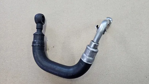 AUDI A4 B6 B7 1.8T Turbo Oljeslang 06B121497B image 2