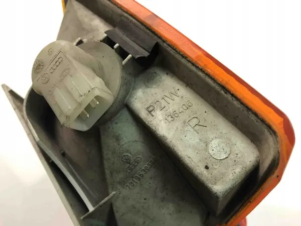 Indicador Esquerdo VW Transporter IV Flatbed 701953050B image 5