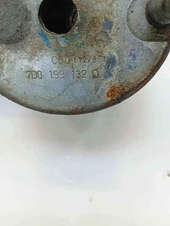 VW Transporter T4 Engine Mount Bracket 2.5 image 4