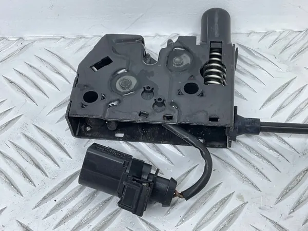 Fecho do capô Audi A3 S3 8V OEM 8V0823531 image 4