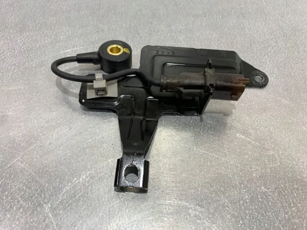 Sensor de batida Opel OEM FBZ19622 - Estado usado image 4