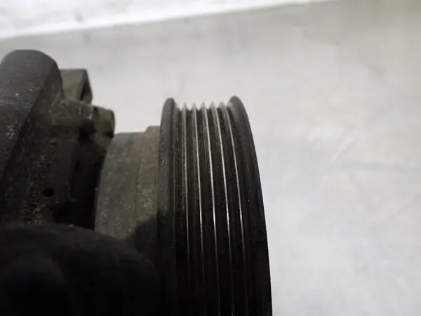 OEM 8200953359--A AC-compressor voor Nissan NV200 image 6