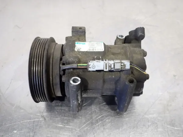 OEM 8200953359--A AC-compressor voor Nissan NV200 image 7