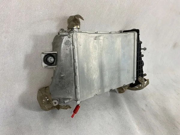 Radiador Intercooler para Mercedes W213 W253 A6420900414 image 5