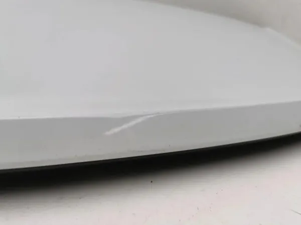 Spoiler Traseiro Audi Q3 OEM 83A827933A - Usado image 6