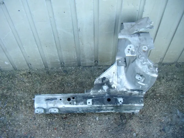 SMART FORFOUR 04- Section Longitudinale Droite Avant image 2