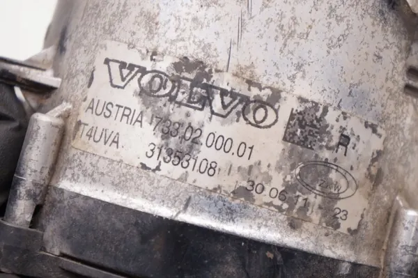 Volvo S40 II V50 I Halogeeni Puskuri Oikea Etu DRL Lamppu 31353108 image 5