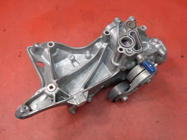 Alternatorsteun Audi A5, A4 2.0 TFSI CDN 2009 image 2