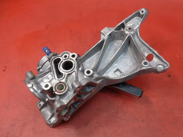 Alternatorsteun Audi A5, A4 2.0 TFSI CDN 2009 image 3