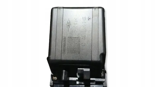 Aschenbecher Mercedes-Benz OEM E040517221 Links Vorne image 6