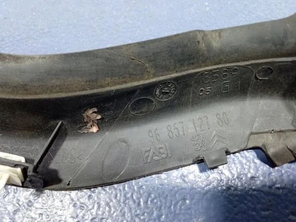 OEM 9685712780 Para-lama Dianteiro Esquerdo para Citroen C3 Picasso image 4