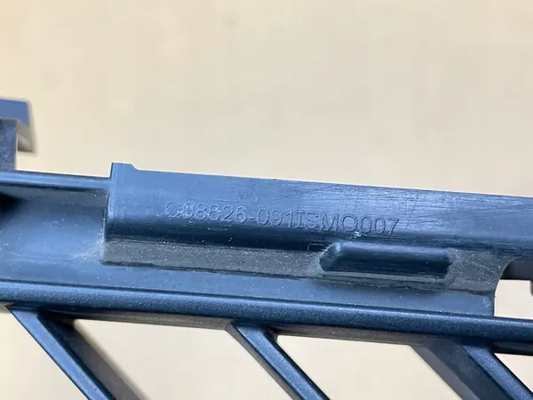 Rejilla de parachoques delantera Citroen C4 III 2020- OEM 98346917XT image 5