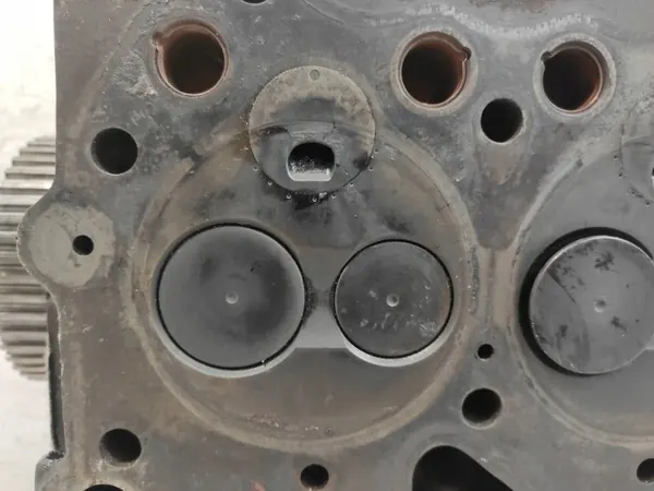 Zylinderkopf Nockenwelle OEM GŁOWICA CYLINDRÓW WAŁEK DAEWOO LUBLIN 2.4 TD 4CT90 image 8