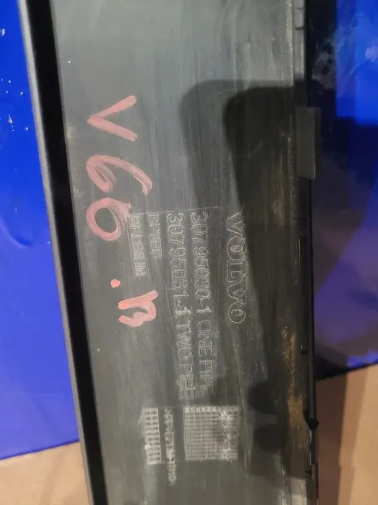 Bakre stötfångardiffusor VOLVO V60 30795031 image 4