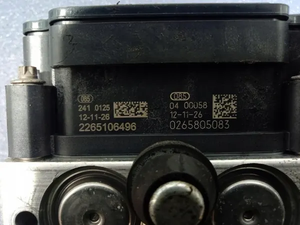 Pompe ABS OEM 44510-0H020 pour Citroen C1 2012-2014 image 8