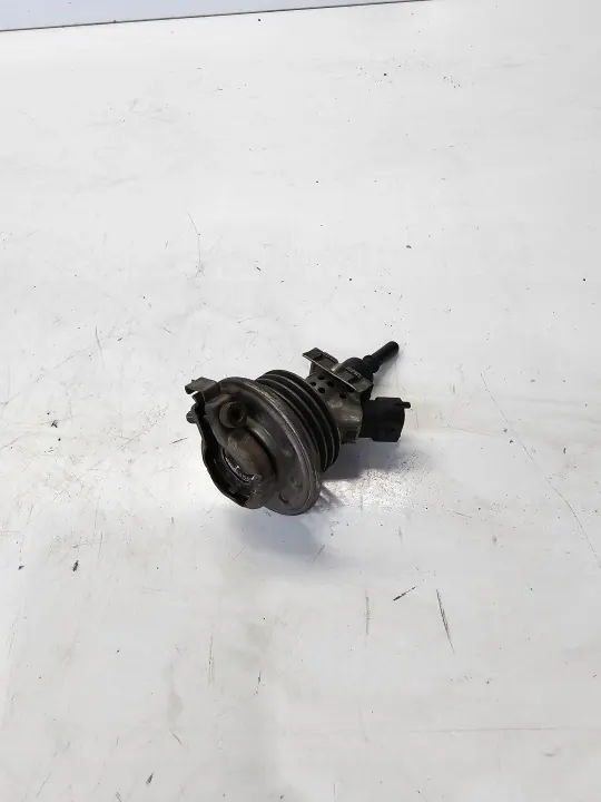 OEM 3C0131113C AdBlue-injektor för 2.0 TDI image 3