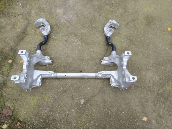 Audi OE Frontschutzblech OEM 4M0399315T - Gebraucht image 2