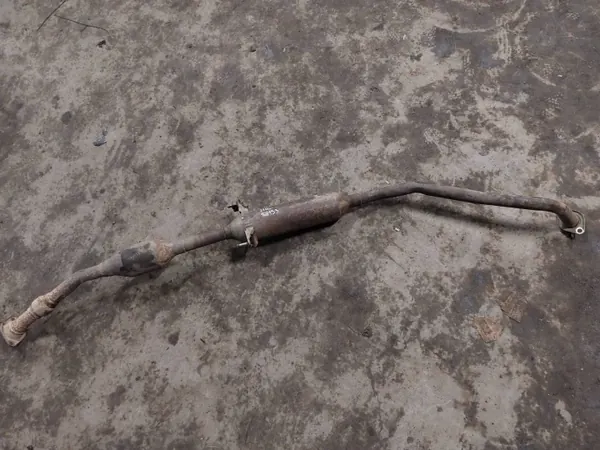 Mittelauspuff OEM 1 für Toyota Corolla E12 image 2