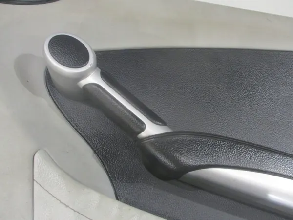 Mercedes-Benz SLK Ovenpinnat OEM A1717201870 image 5