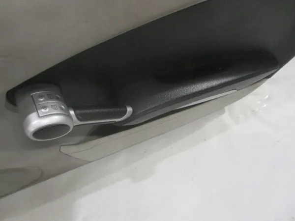 Mercedes-Benz SLK Ovenpinnat OEM A1717201870 image 6