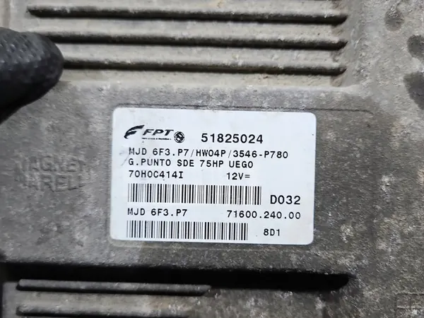 Unité de contrôle moteur Fiat Grande Punto 1.3 JTD 51825024 image 3