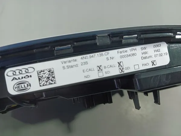 Éclairage LED Cabine Audi A8 OEM 4N0947135CF image 5