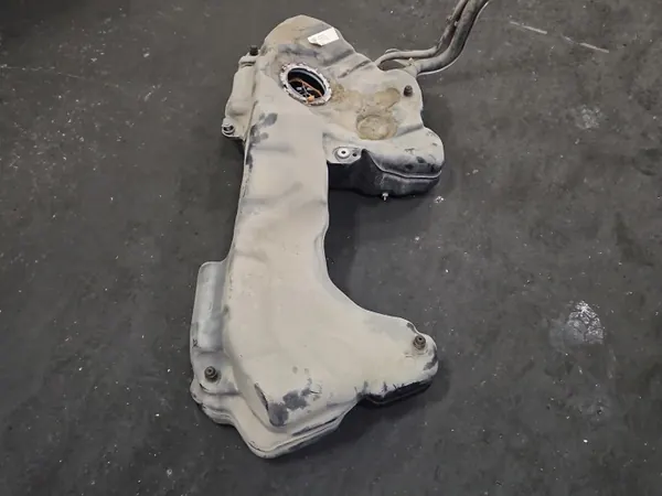 Brandstoftank OEM 8W0201021CQ voor Audi A4 B9 2.0 TFSI image 6