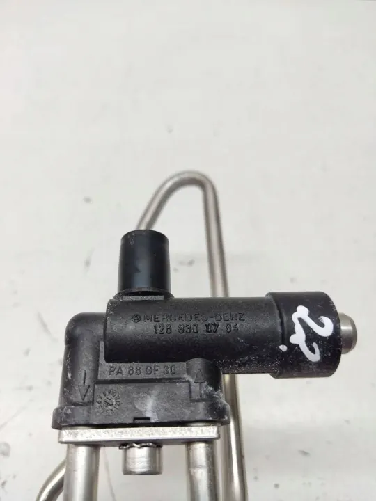 Mercedes-Benz S W222 Ruitenwisservloeistofniveausensor OEM 1268300784 image 6